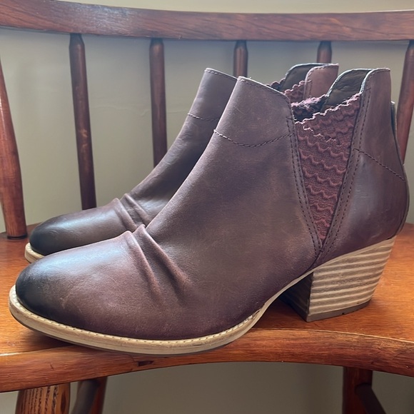 NWOT Caterpillar Jess Leather Wine Bootie Size 7.5 - Picture 4 of 12